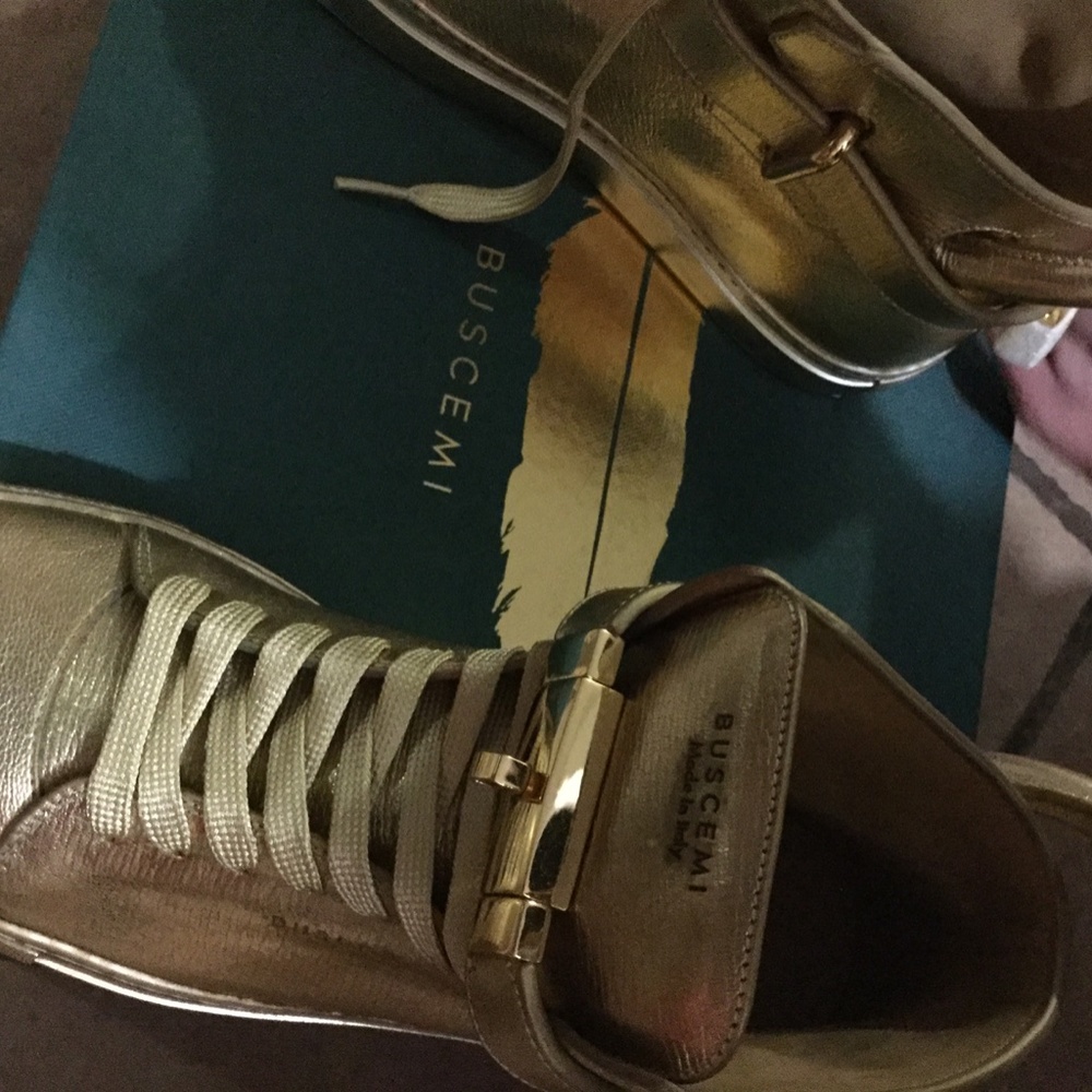 buscemi - Picture 3 of 7